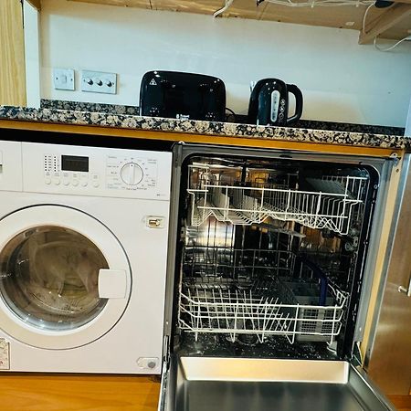לונדון Modern 2Bed 2Bath Apartment Canary Wharf - Upto 5 Person מראה חיצוני תמונה